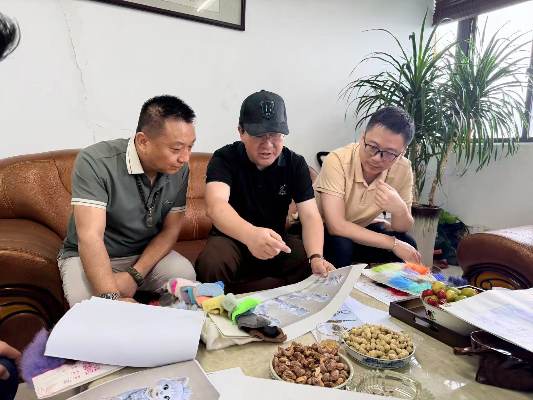 华强方特丁亮一行赴深圳瑞奇曼考察指导 共探“文化+科技”线下演艺新形态
